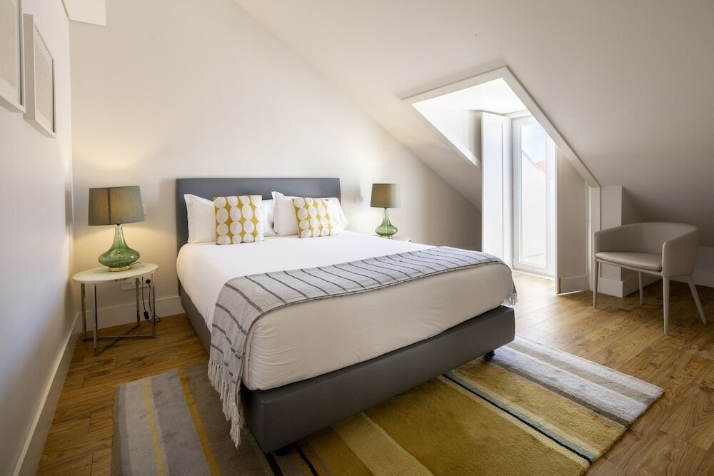 Фото Lisbon Best Apartments, площадь Шьяду