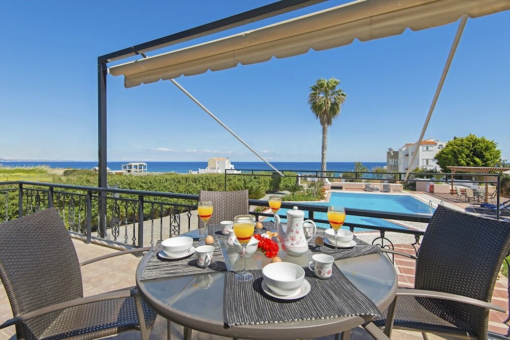 Фото Alkyoni Villa