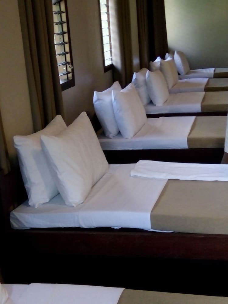 Фото Sheridan Organic Farm and Eco Village