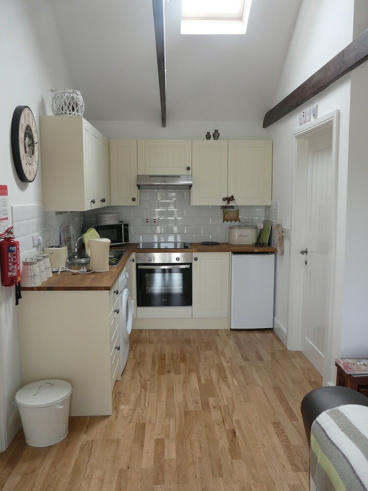 Фото Stable Oak Cottages