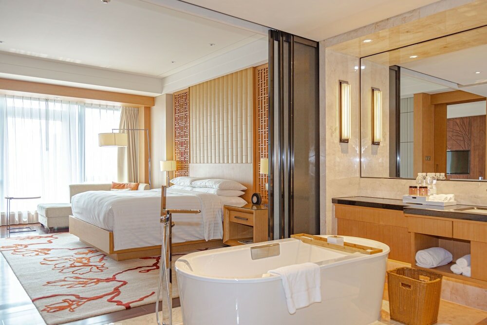 Фото Zhuhai Marriott Hotel