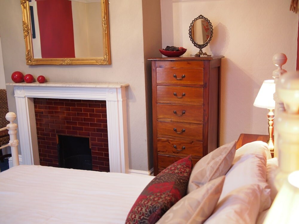 Фото The Coach House Canterbury