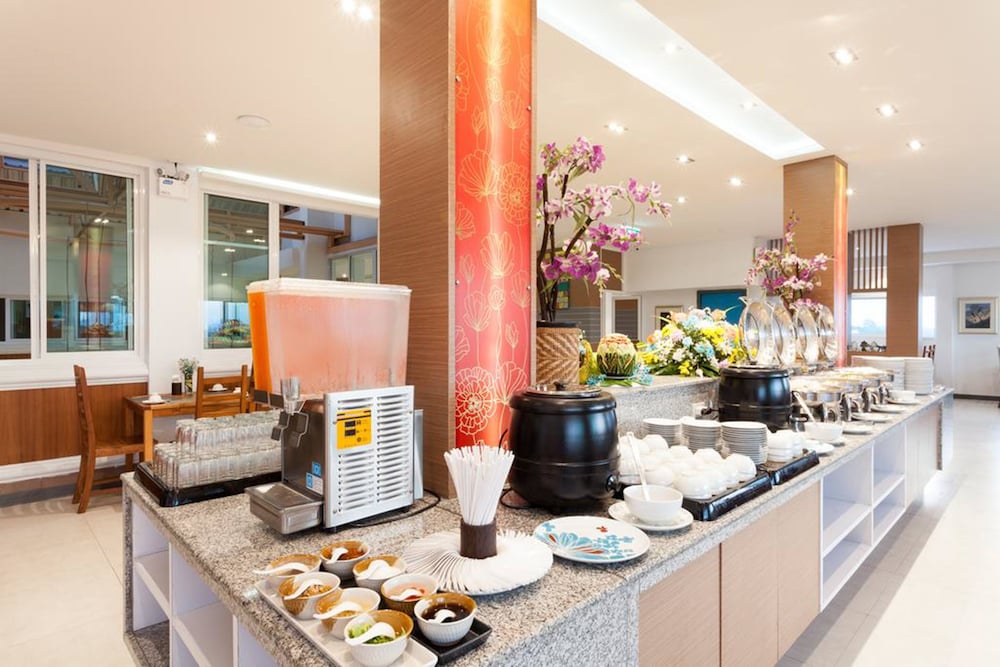 Фото We Briza Hotel Chiangmai