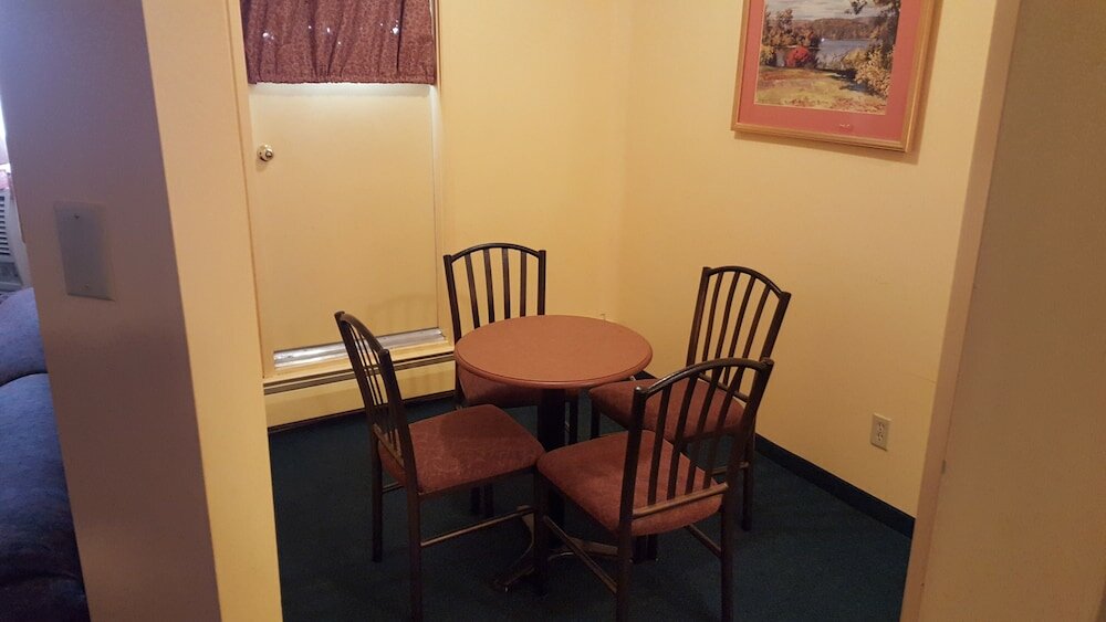 Фото Peace Valley Inns