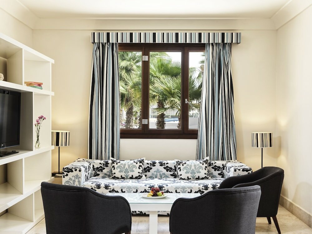 Фото Fanar Hotel & Residences