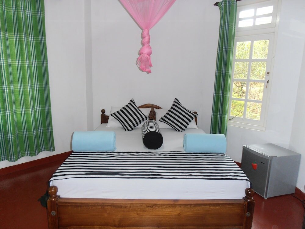 Фото Green Lantern Inn