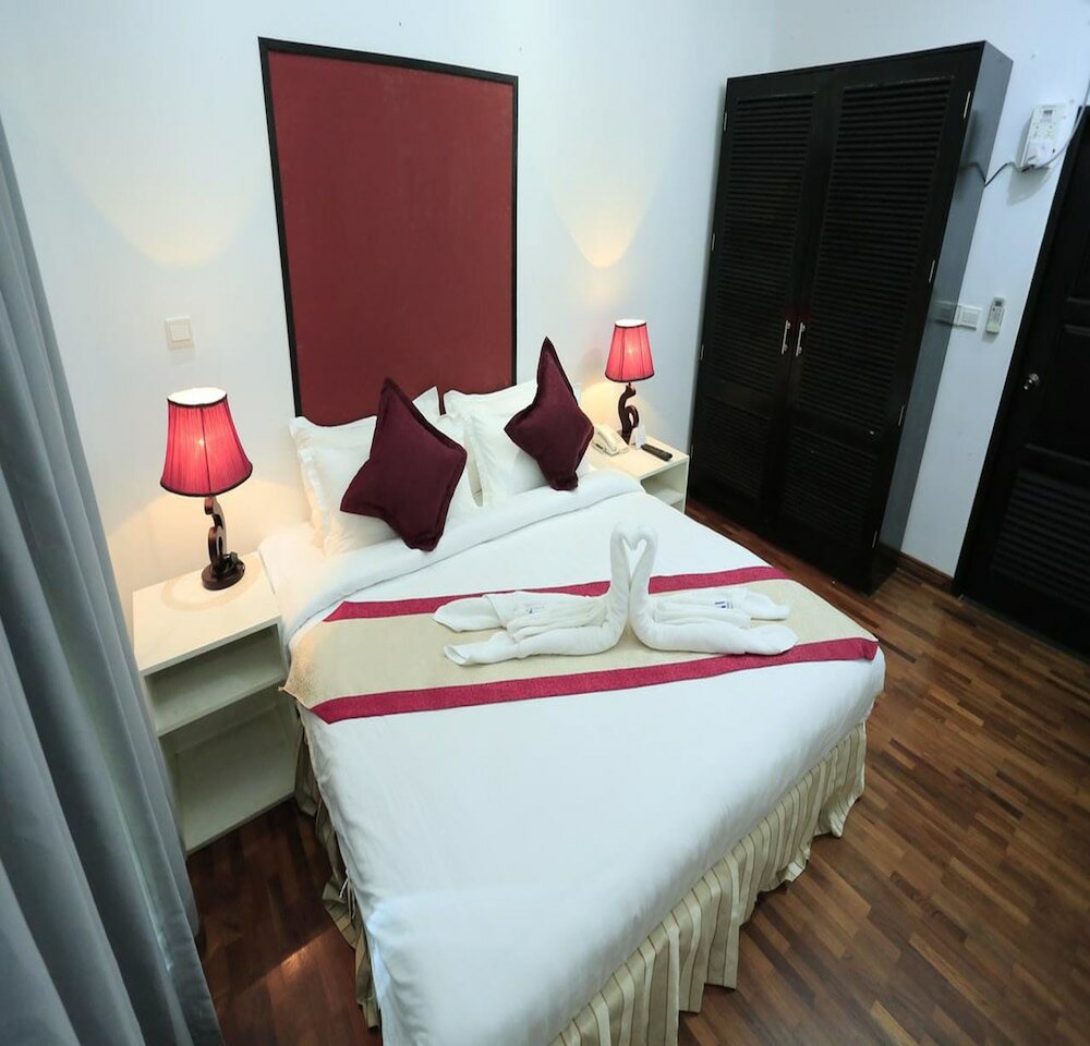 Фото Wh Hotel Thanlyin