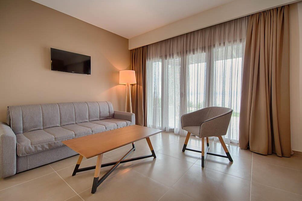 Фото Elimnion Resort