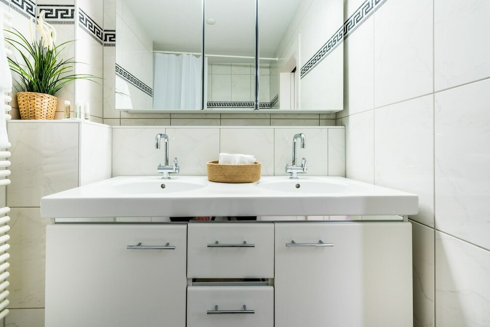 Фото Top city center location by Airhome