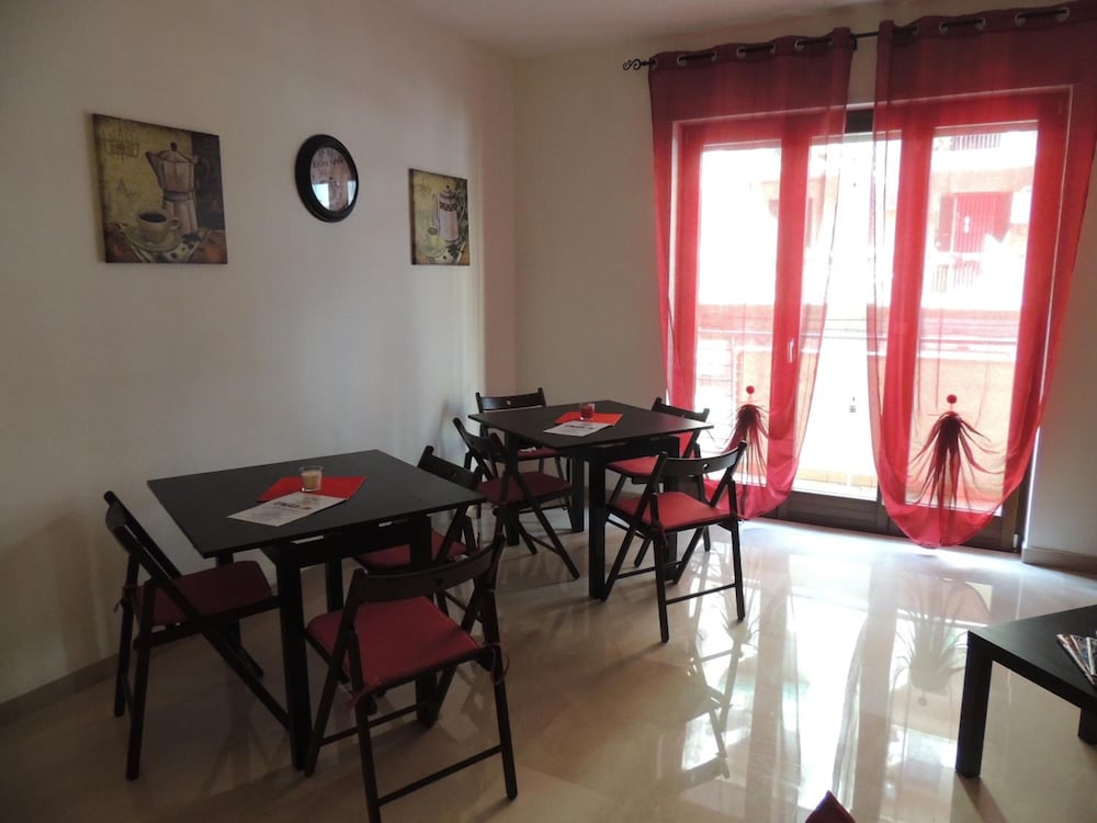 Фото Affittacamere B&b Domus Taranto