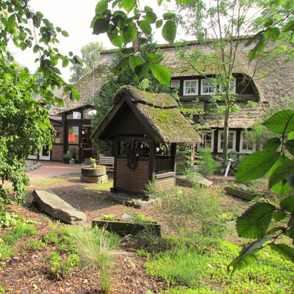 Фото Ferien- & Reitsport Hotel Brunnenhof