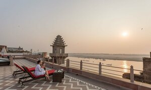 Гостиница BrijRama Palace, Varanasi - by the Ganges