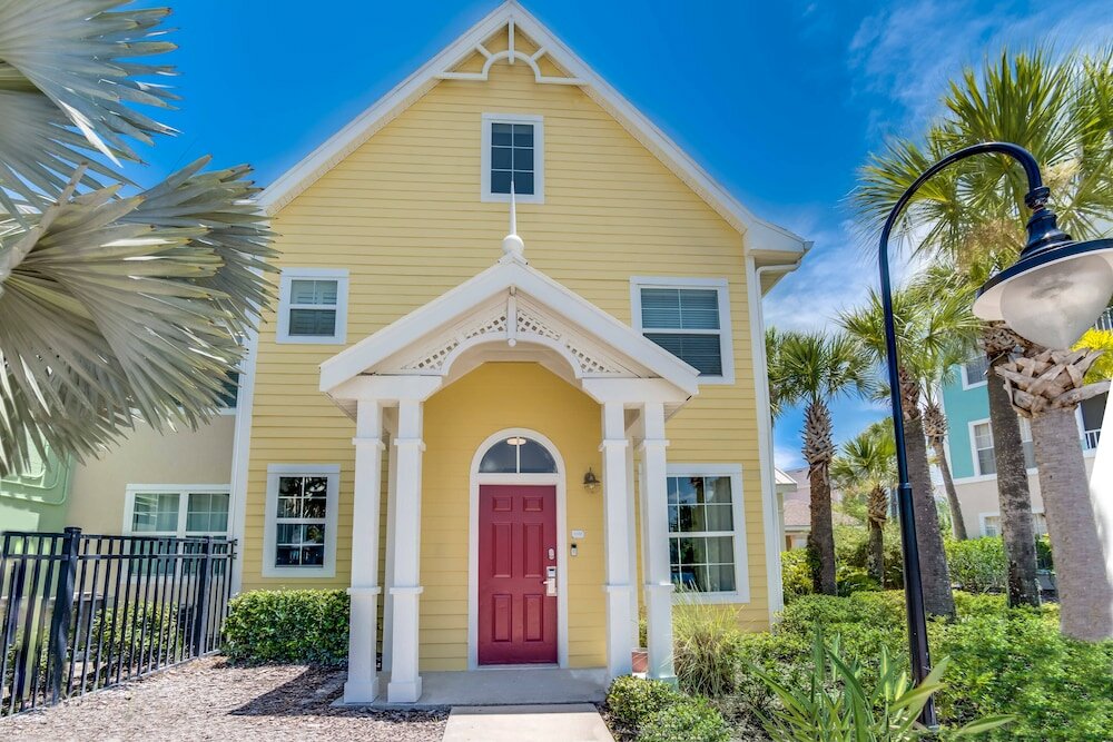 Фото Runaway Beach Club Resort