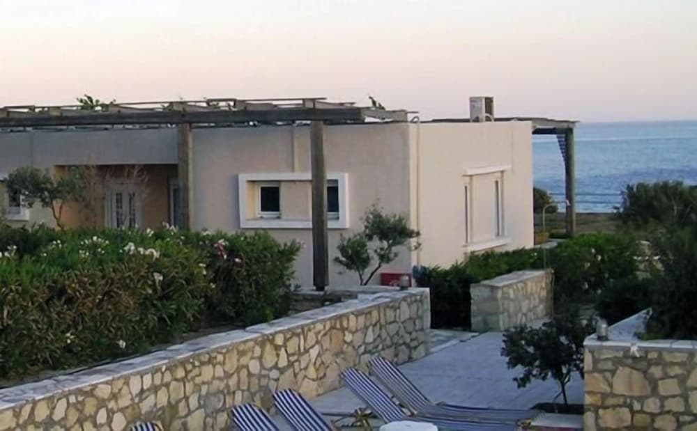 Фото Nicolas Apartments