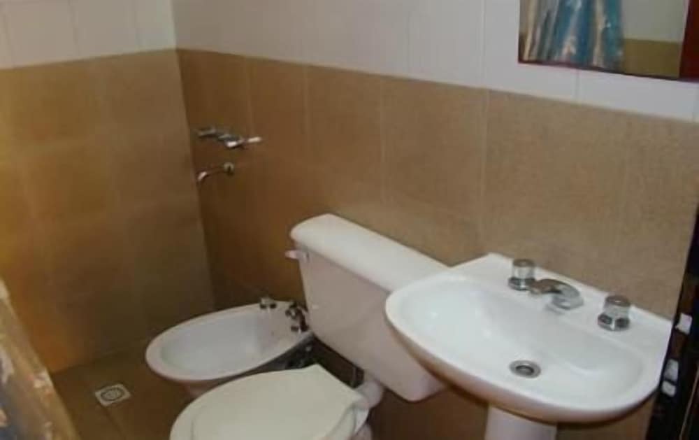 Фото Hostal La Linda