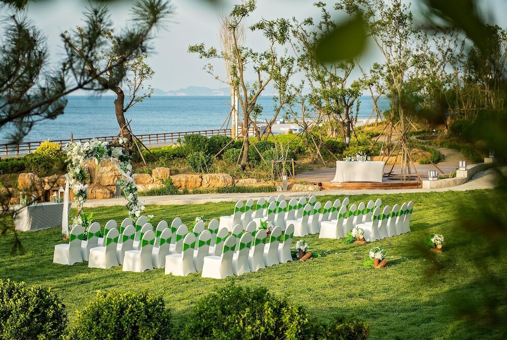 Фото Hilton Yantai Golden Coast