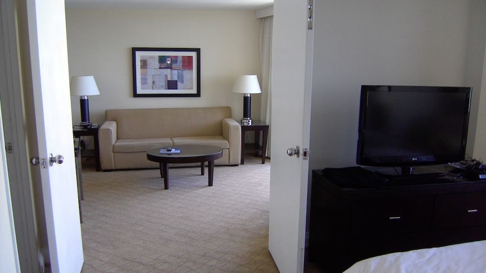 Фото Gallery One Private Condos