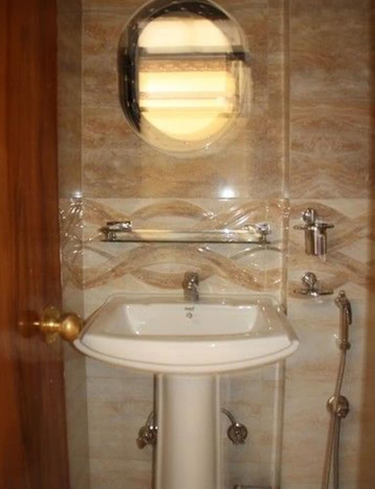 Фото Thamel Apartments Hotel