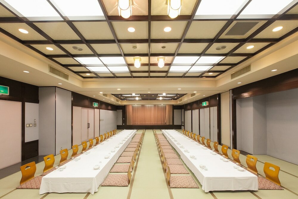 Фото Kochi Sunrise Hotel