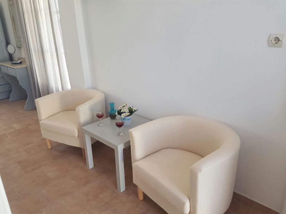 Фото Eleana Studios