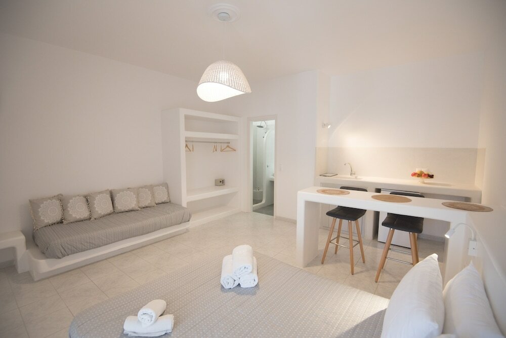 Фото Eleana Studios