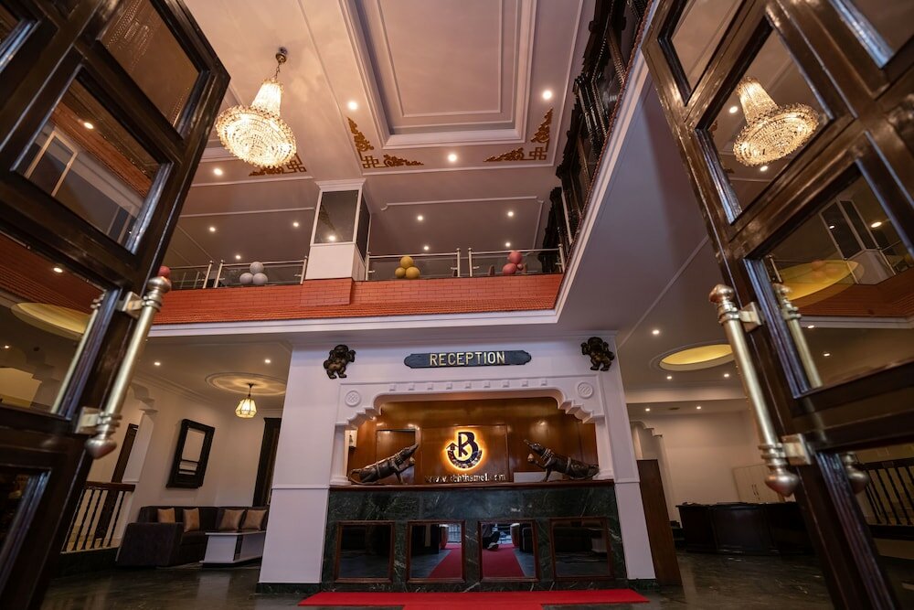 Фото Kathmandu Business Hotel