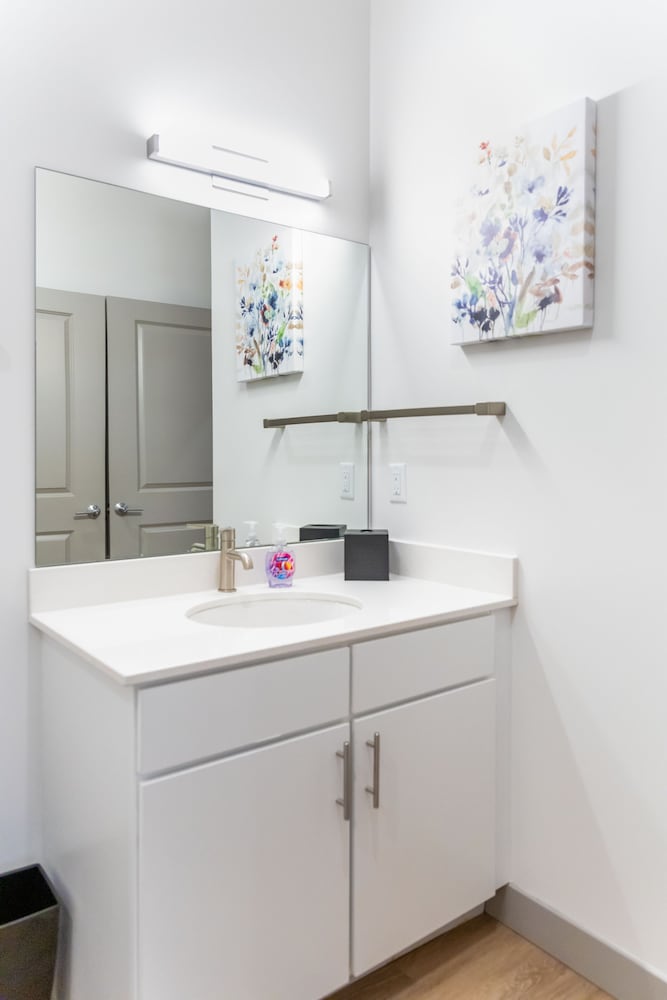 Фото 2br Brand New Suite With Gym & Pool