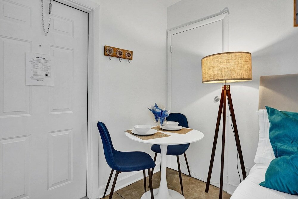 Фото Waves On Desoto