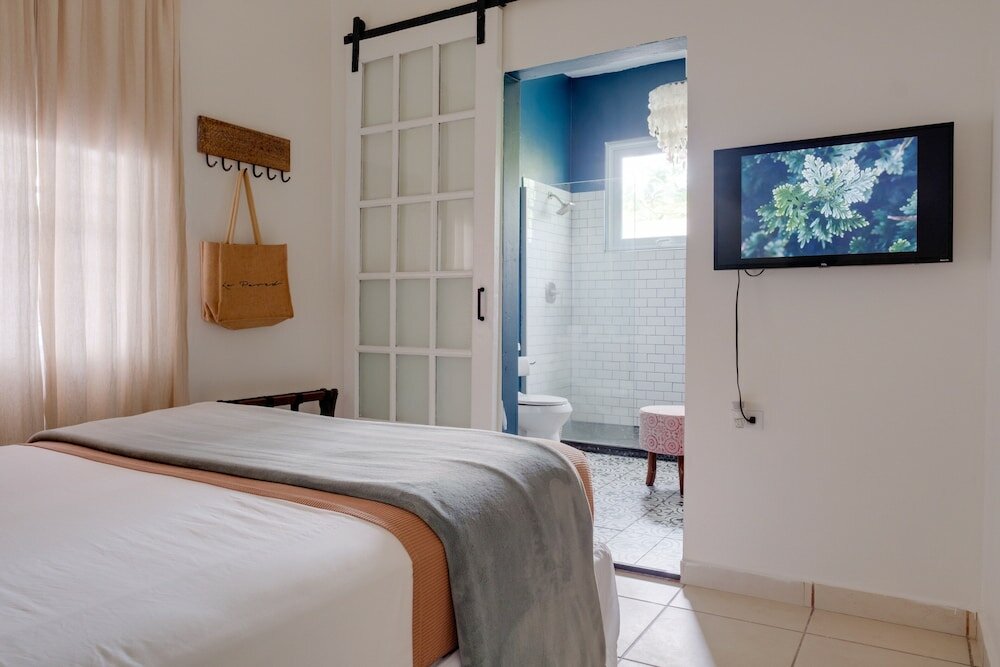 Фото Sonsoleá Host