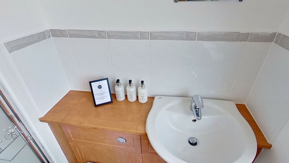 Фото Orange Apartments Bothwell Road