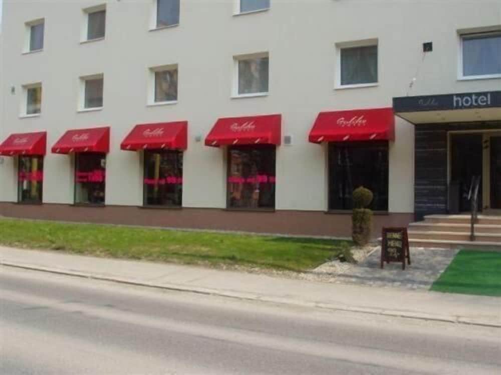 Фото отеля 2