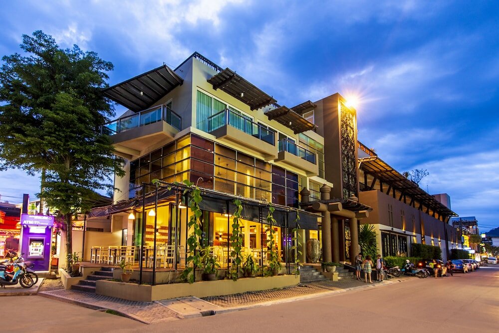 Фото отеля 1