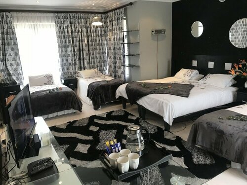 Внешний вид отеля Africa Paradise в Бенони, фото 2