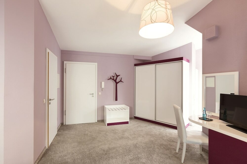 Фото Empress Hotel