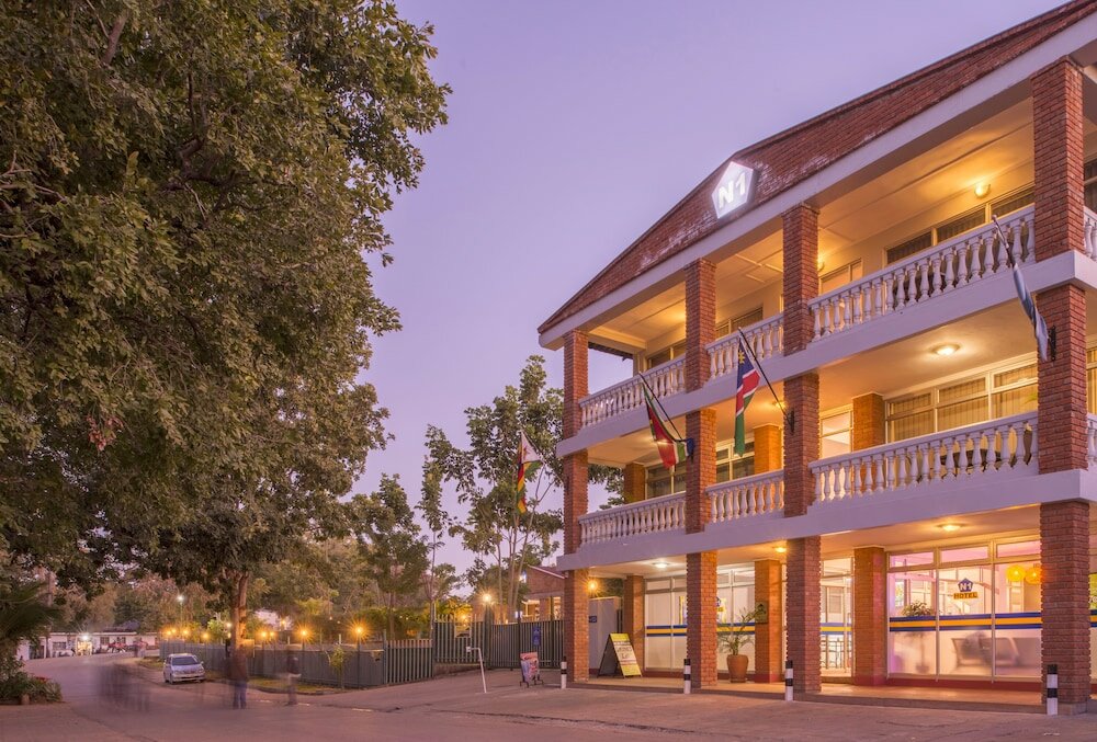 Фото The N1 Hotel & Campsite Victoria Falls