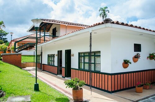 Гостиница Finca Hotel Valparaiso