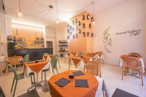 Гостиница Central Gallery Rooms