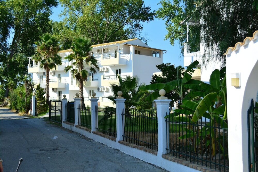 Фото Cavo D'Oro Apartments