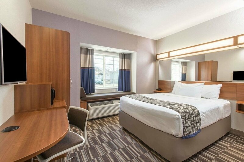 Гостиница Microtel Inn & Suites by Wyndham Cadiz