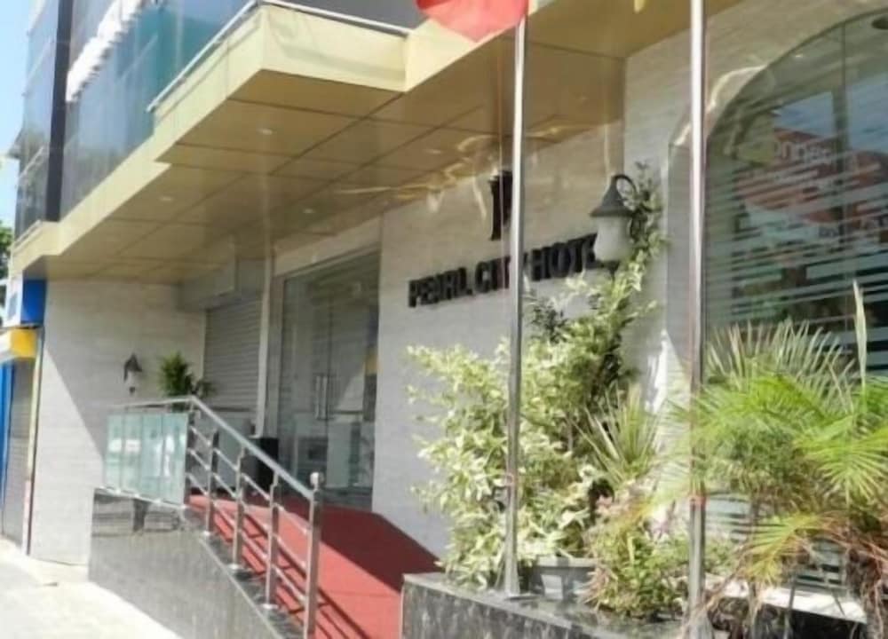 Фото Pearl City Hotel