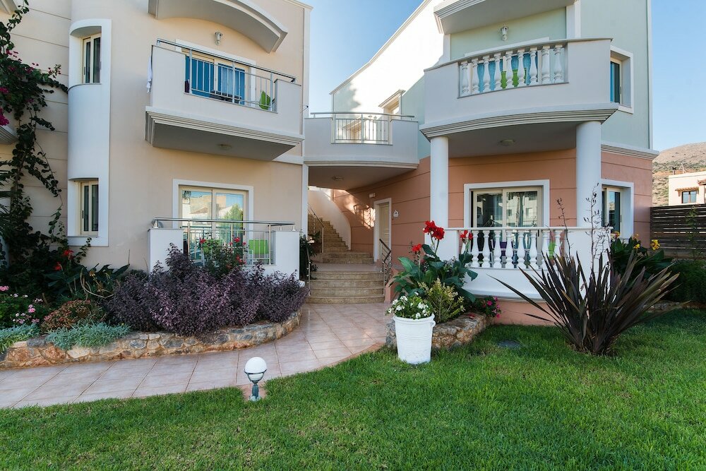 Фото King's Village Apartments