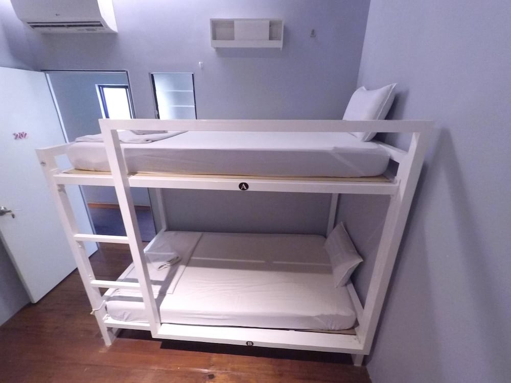 Фото Ryokan Muntri Boutique Hostel