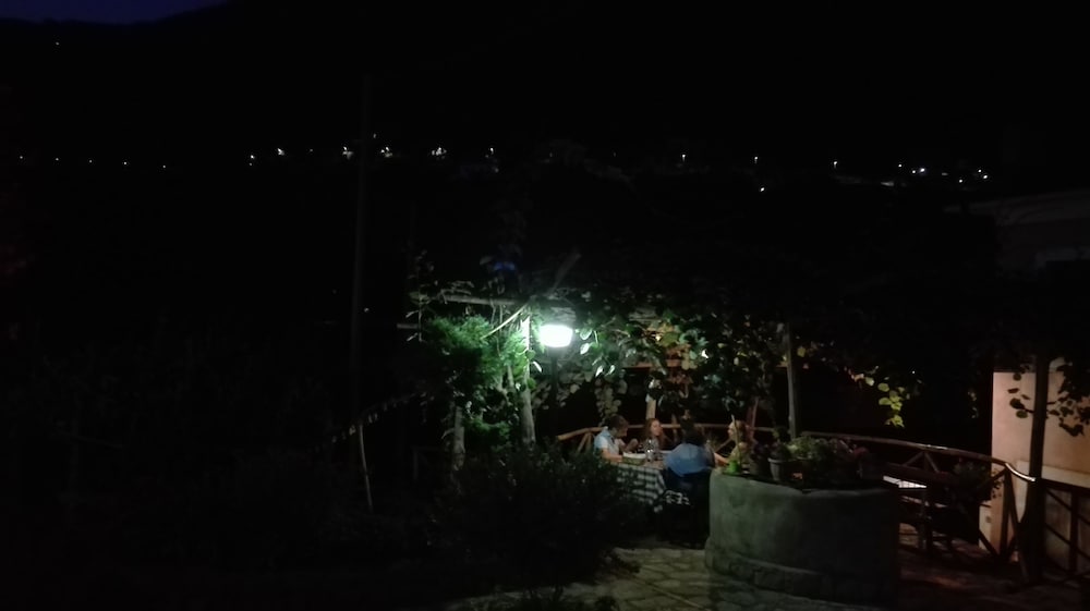 Фото Agriturismo Mare e Monti