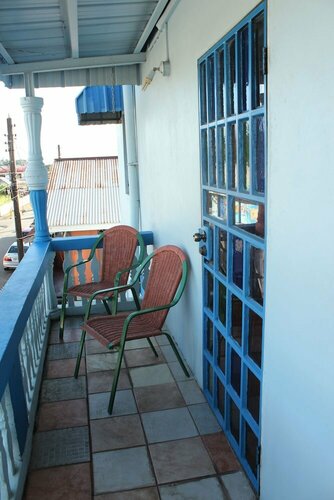Гостиница Villa Shalom Guest House в Порт-оф-Спейн