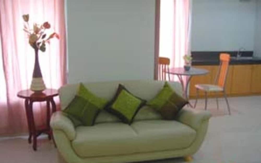 Фото Tongtip Place