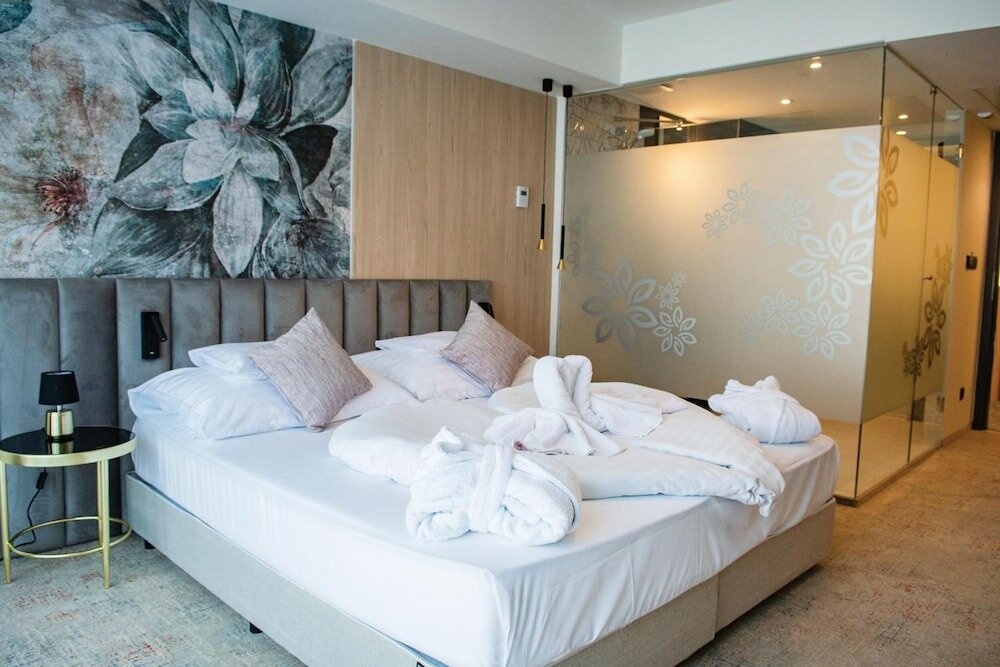 Фото SunGarden Wellness & Conference Hotel