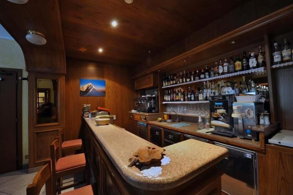 Фото Hotel Beau Sejour