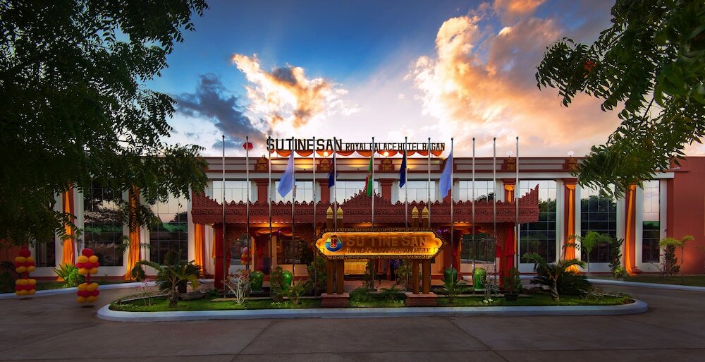 Фото отеля 1