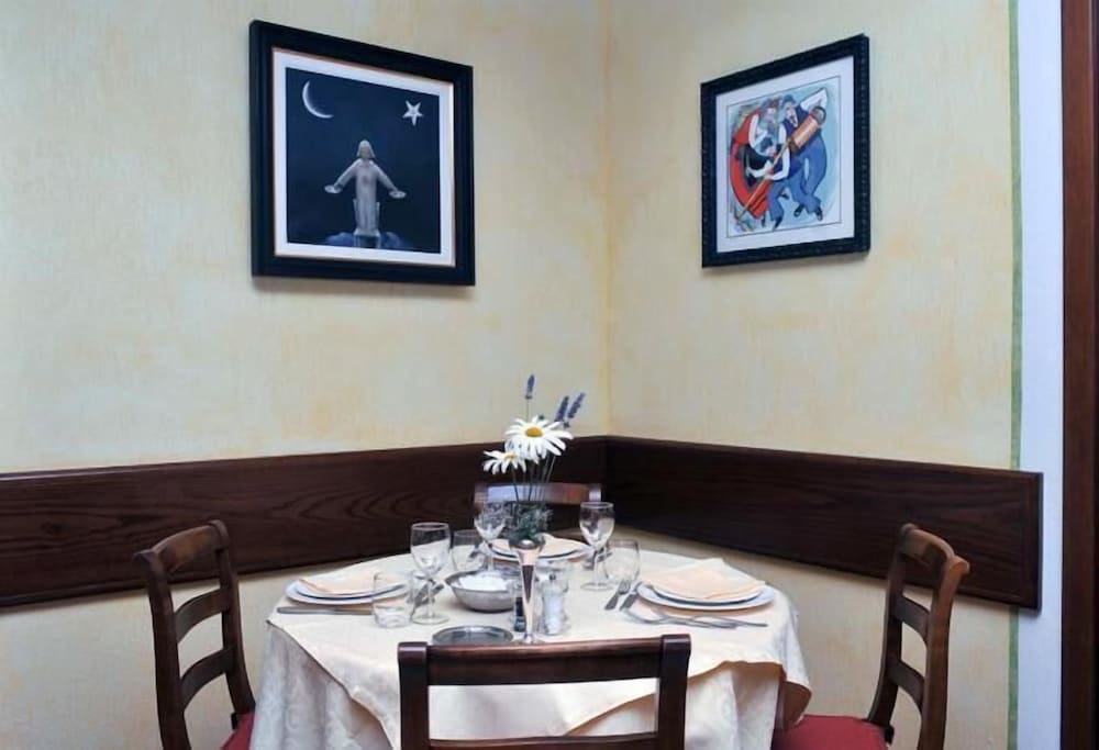 Фото Hotel Beau Sejour