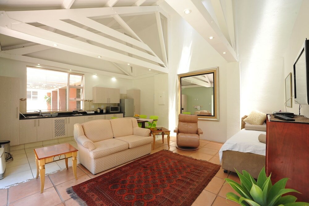 Фото Fifteen On Orange